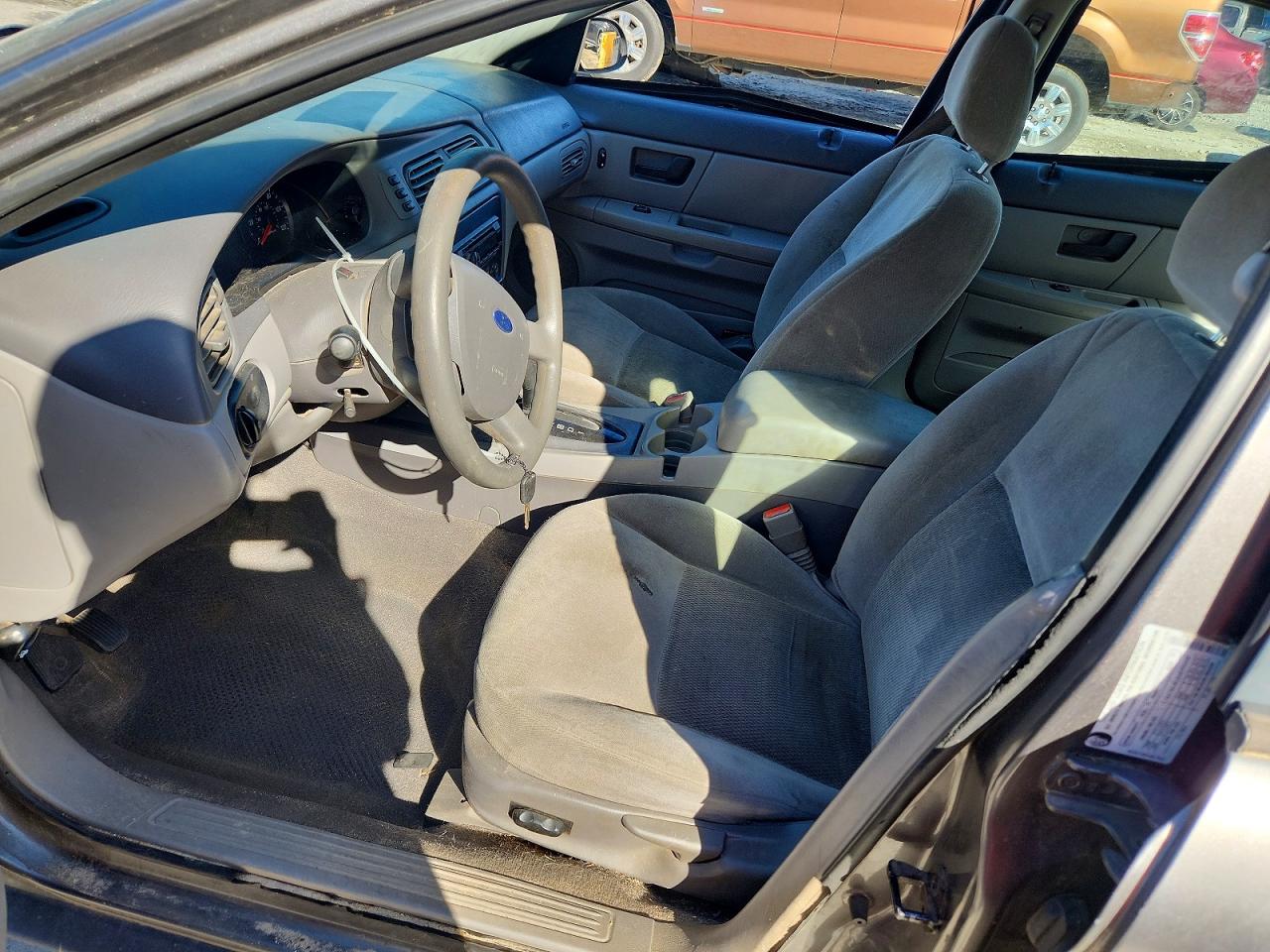 2005 FORD TAURUS SE photo 7