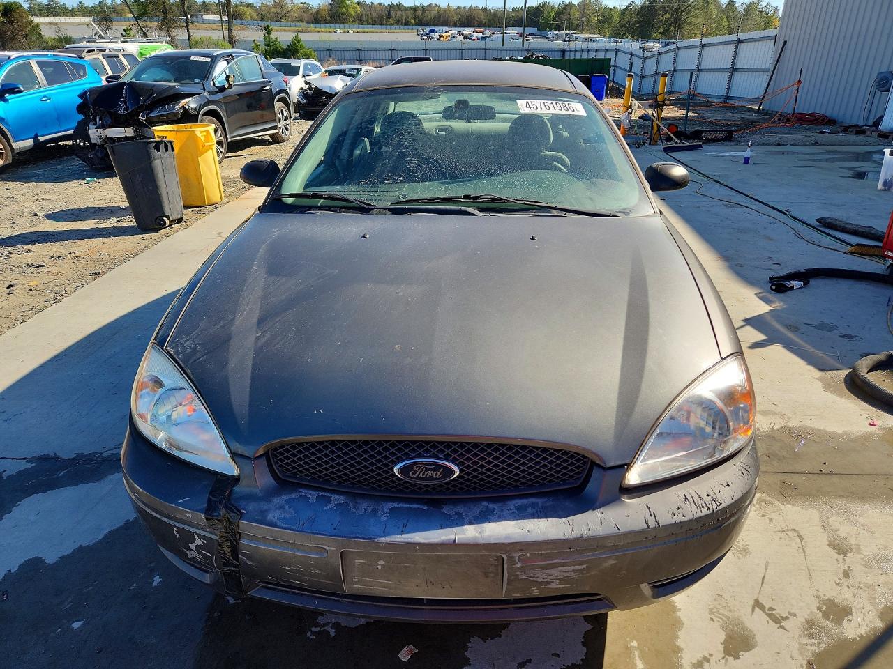 2005 FORD TAURUS SE photo 5