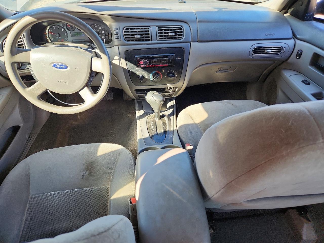 2005 FORD TAURUS SE photo 8