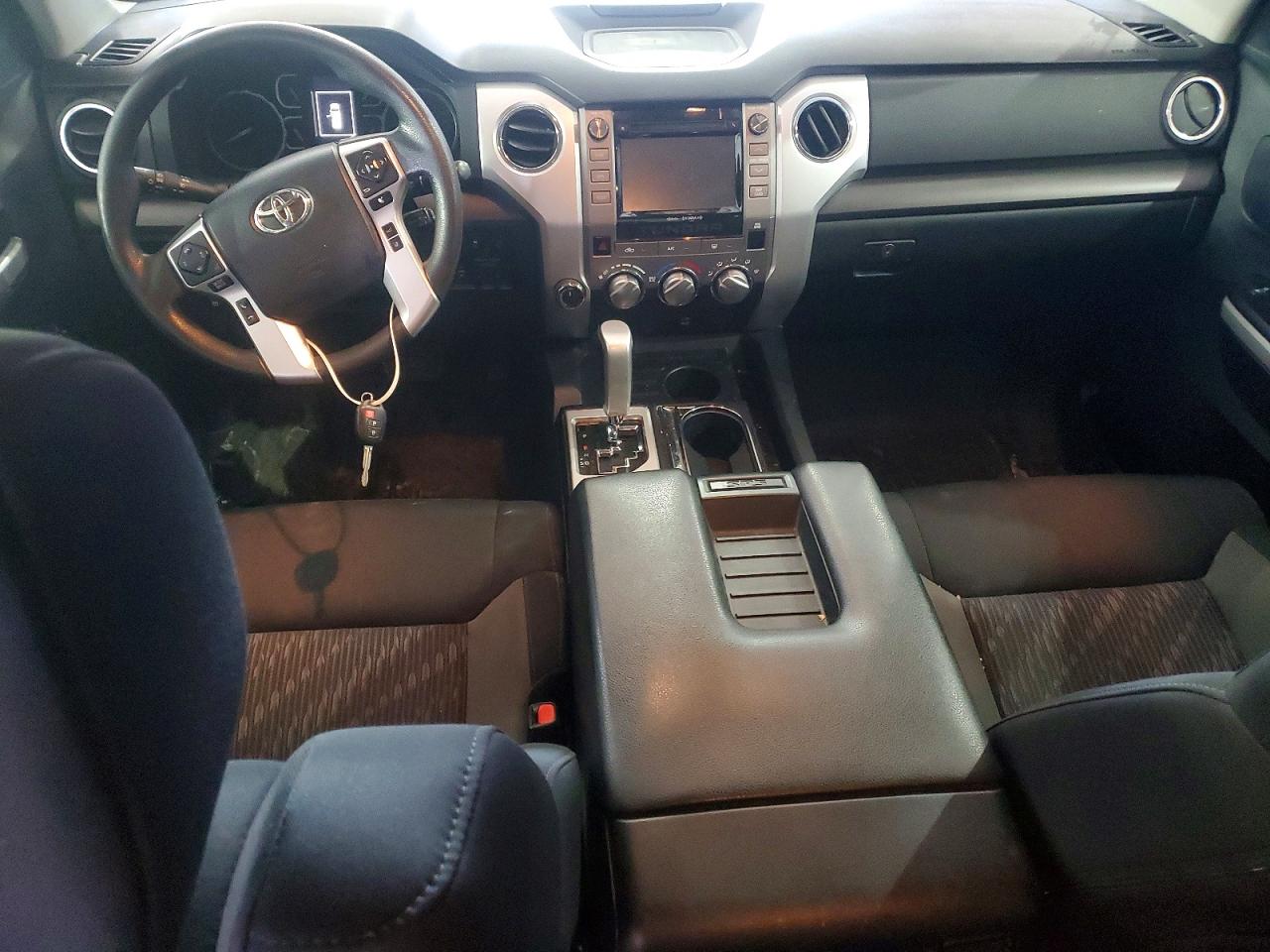 2018 TOYOTA TUNDRA SR5 photo 22
