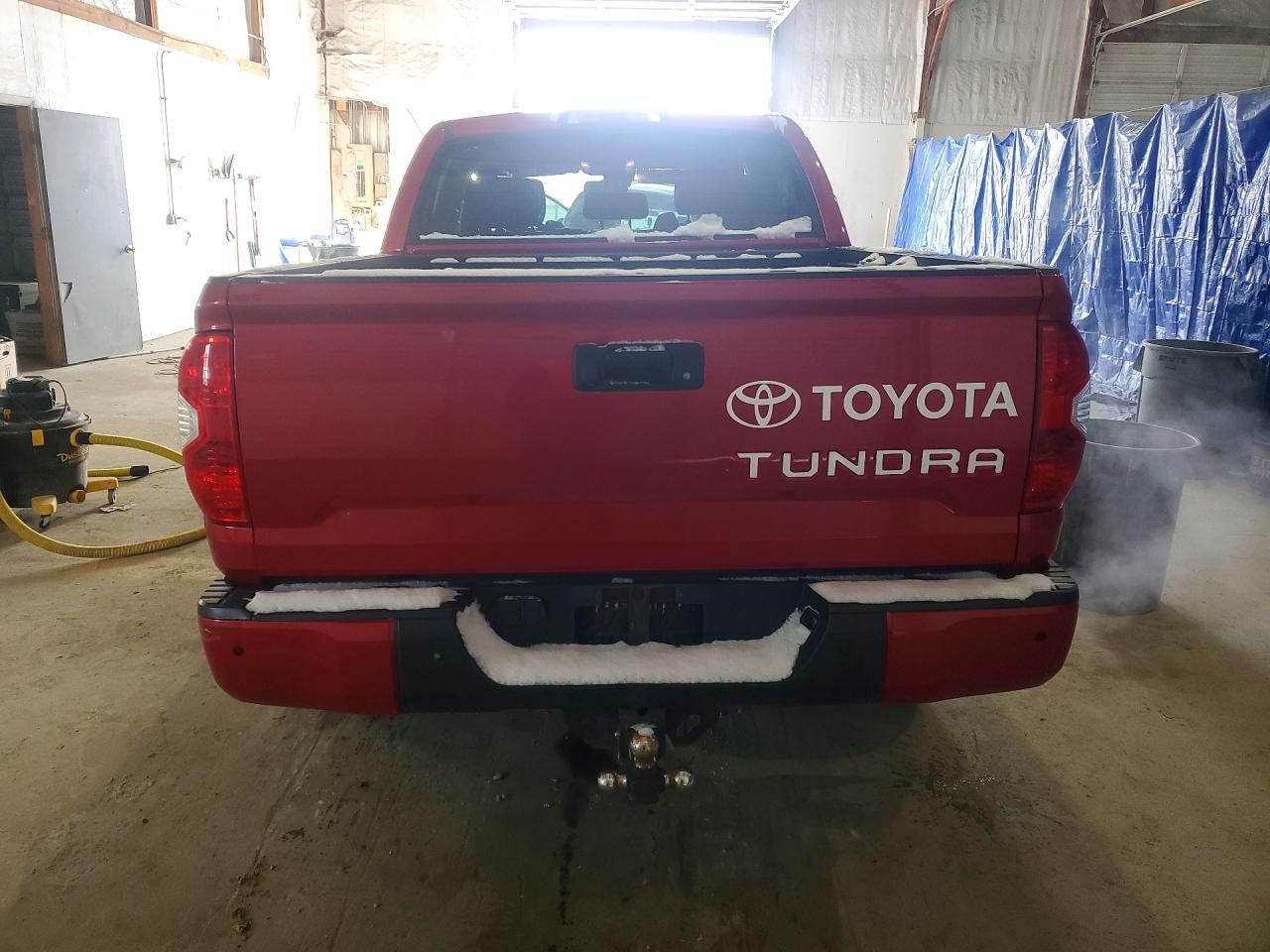 2018 TOYOTA TUNDRA SR5 photo 16