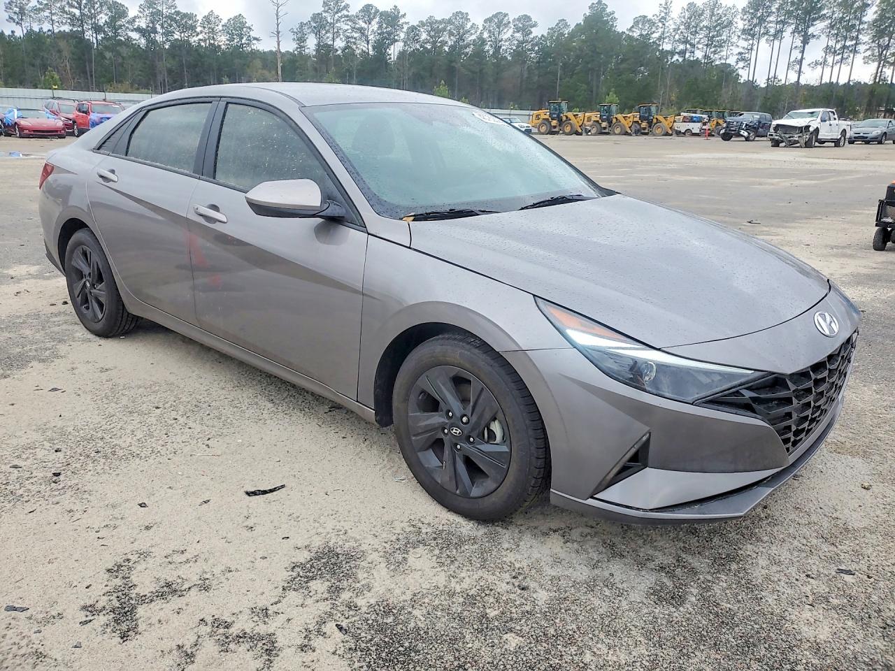 2023 HYUNDAI ELANTRA photo 4
