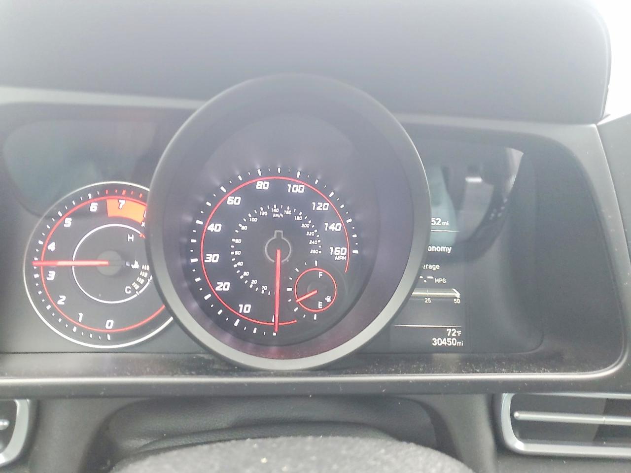 2023 HYUNDAI ELANTRA photo 9
