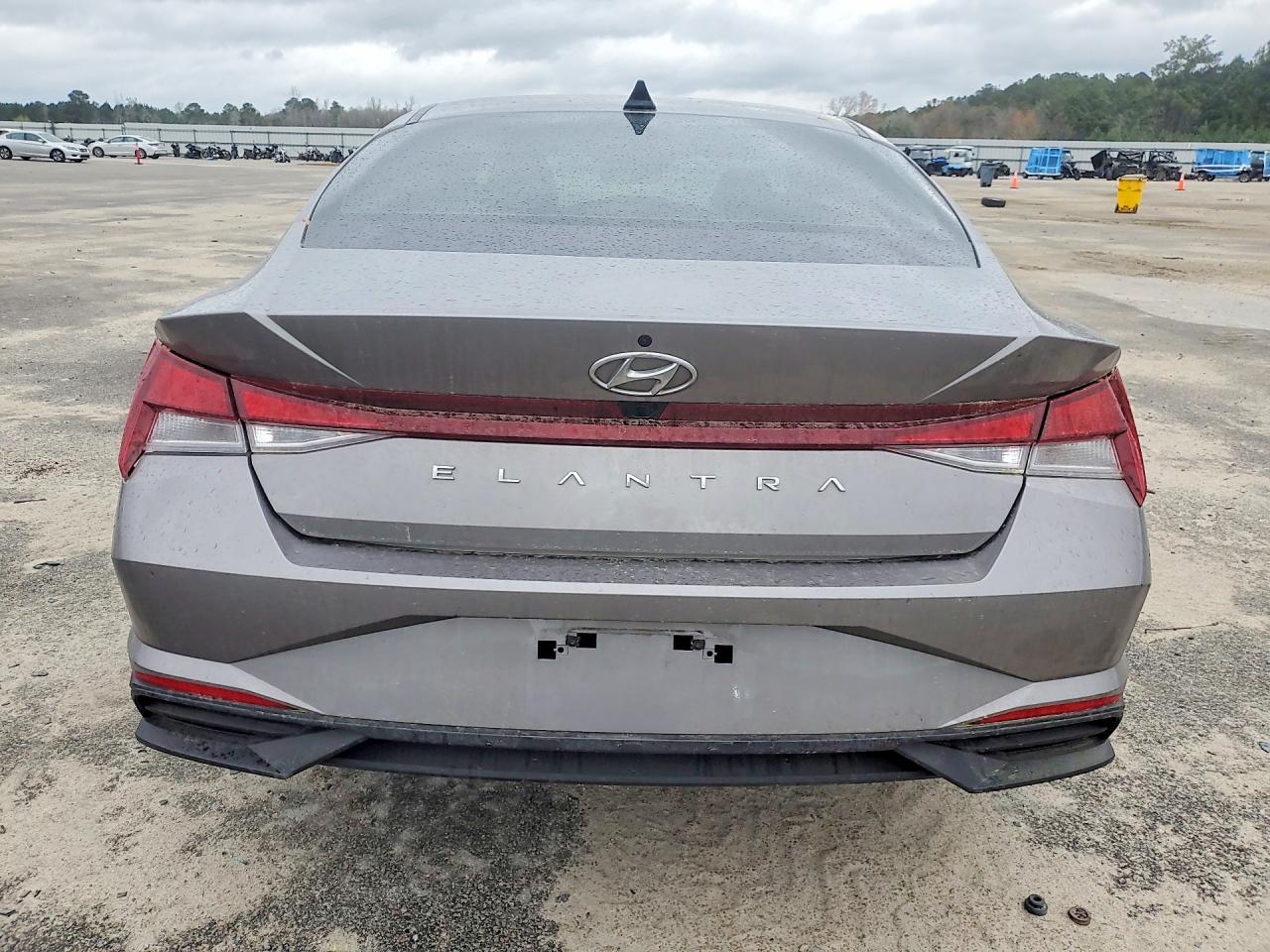 2023 HYUNDAI ELANTRA photo 6