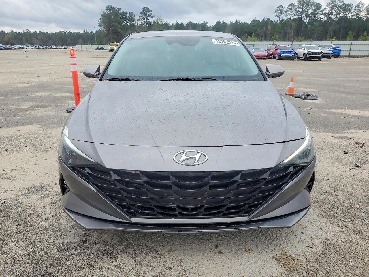 2023 HYUNDAI ELANTRA photo 5