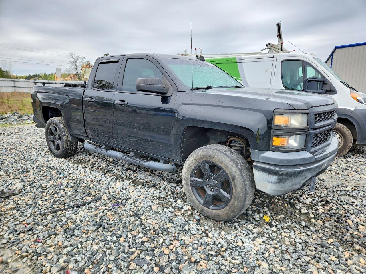 2015 CHEVROLET SILVERADO C1500 photo 4