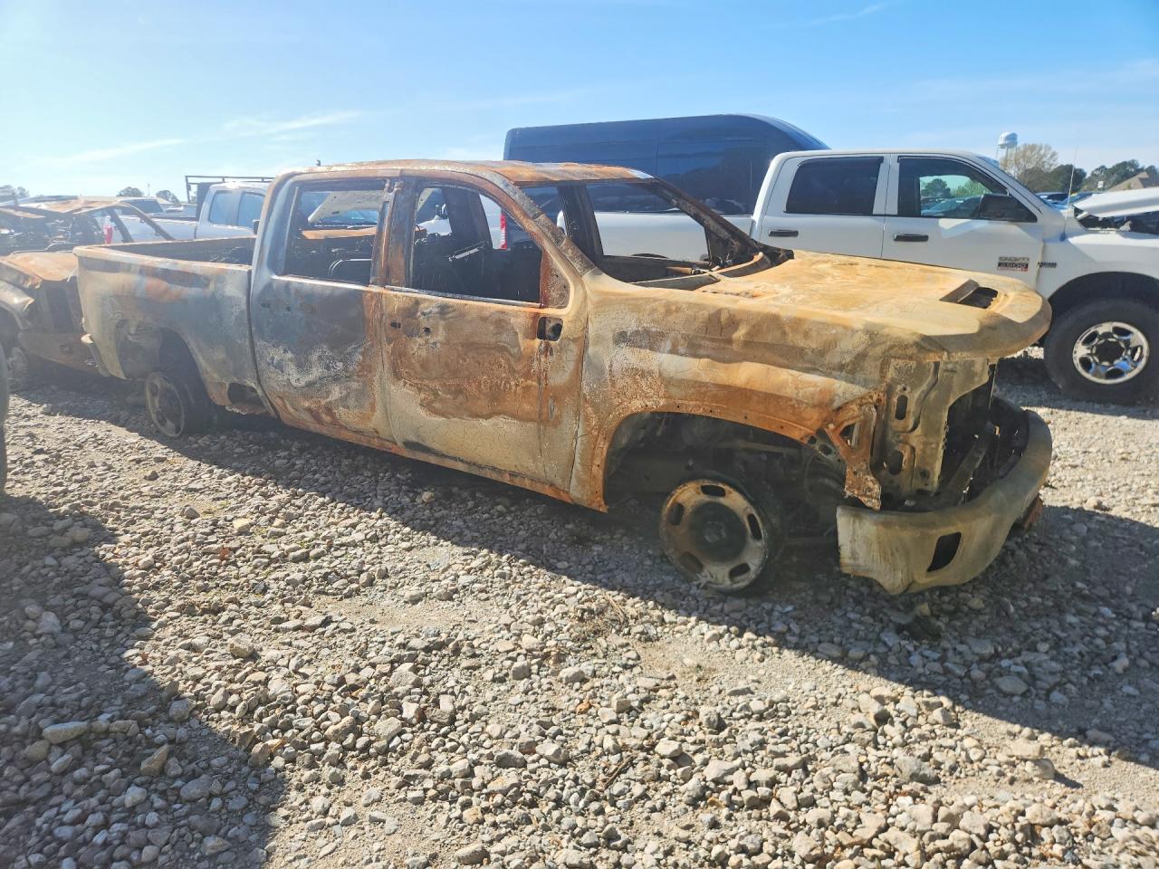 2025 CHEVROLET SILVERADO K2500 HEAVY DUTY photo 4