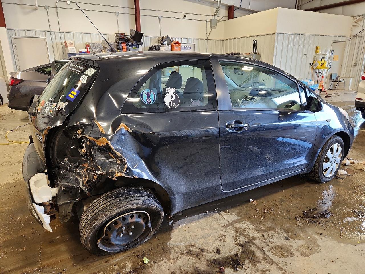 2010 TOYOTA YARIS BASE photo 3