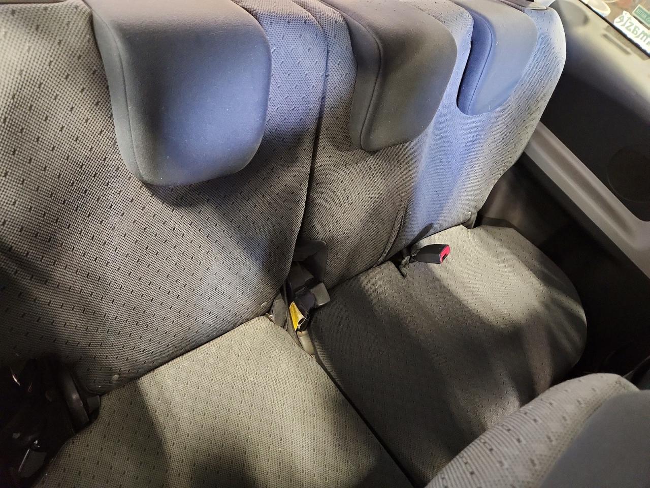 2010 TOYOTA YARIS BASE photo 10