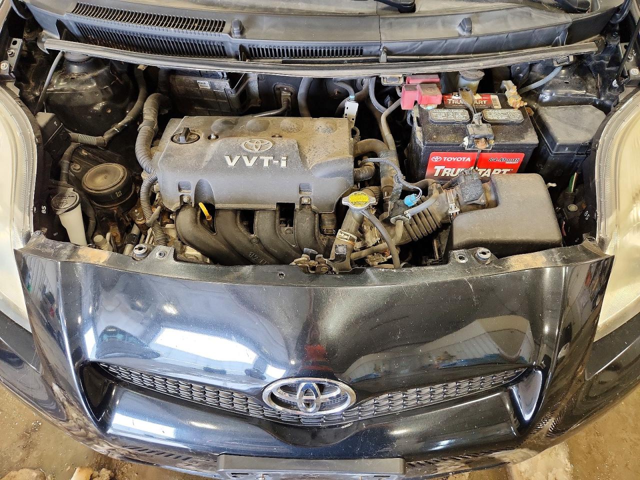 2010 TOYOTA YARIS BASE photo 11