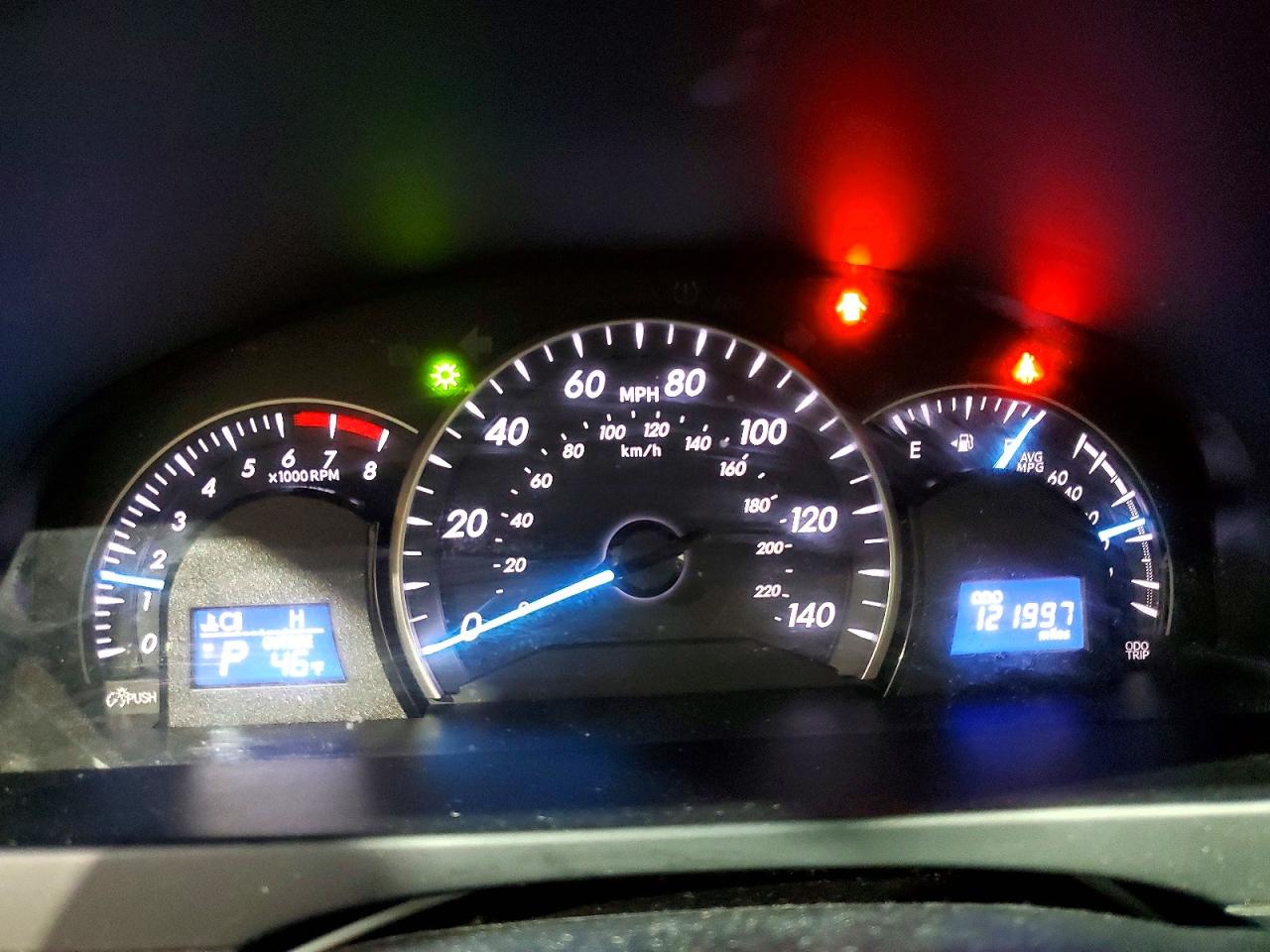 2014 TOYOTA CAMRY LE photo 17