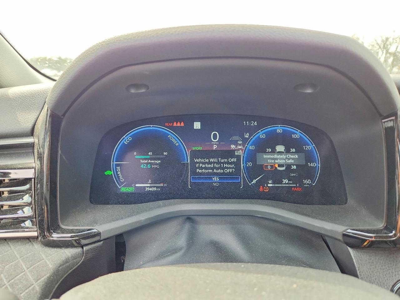 2025 TOYOTA CAMRY XLE photo 9