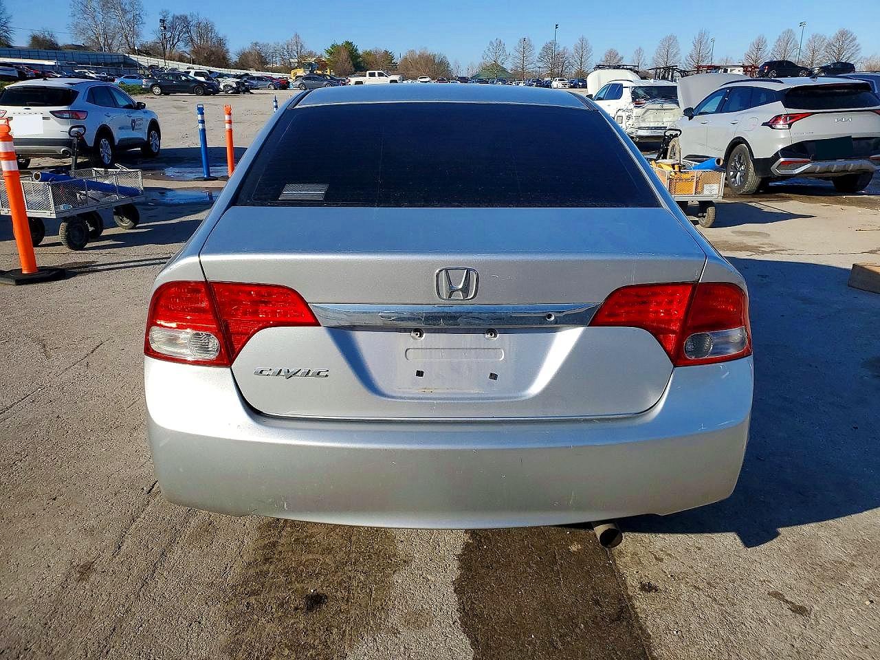 2010 HONDA CIVIC LX photo 11