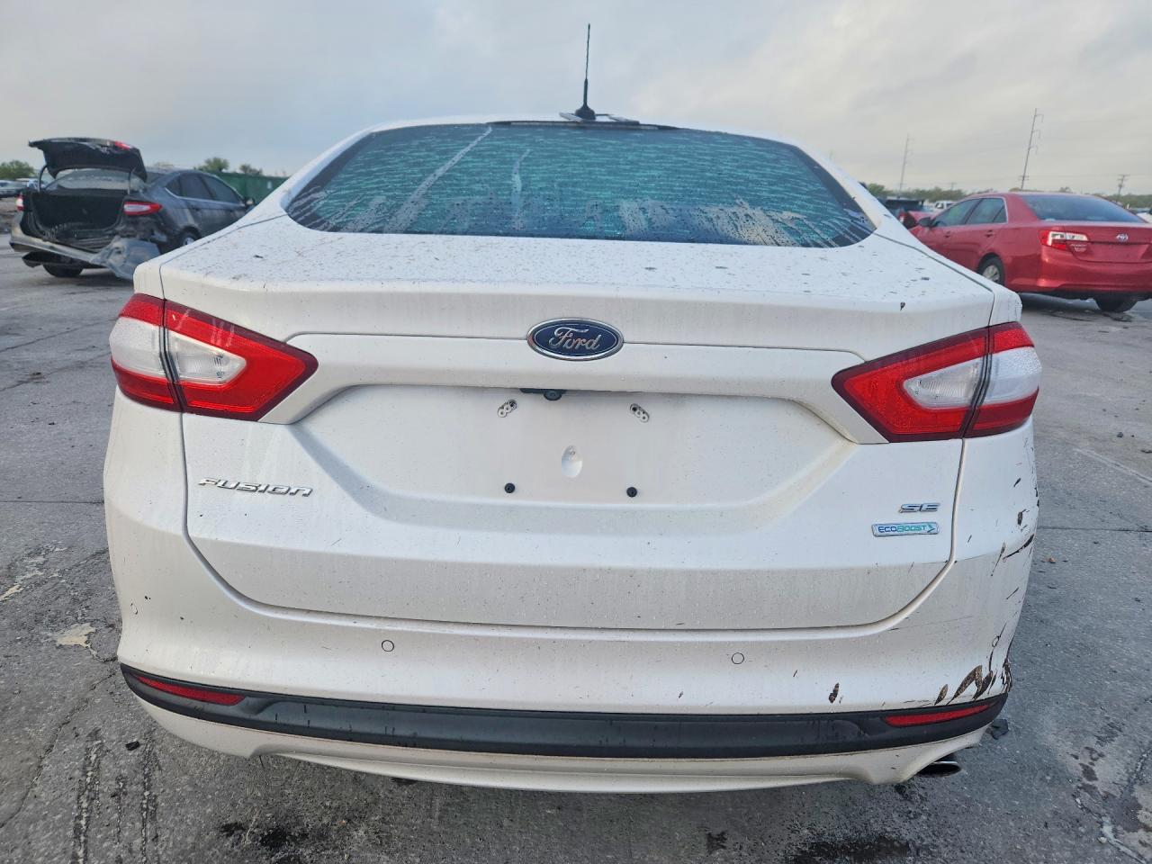 2016 FORD FUSION SE photo 6
