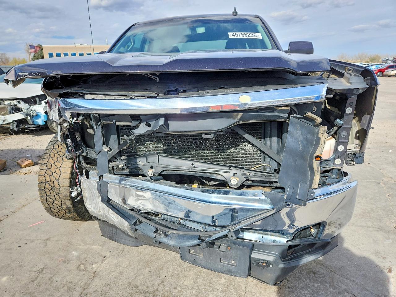 2015 CHEVROLET SILVERADO K1500 LT photo 5