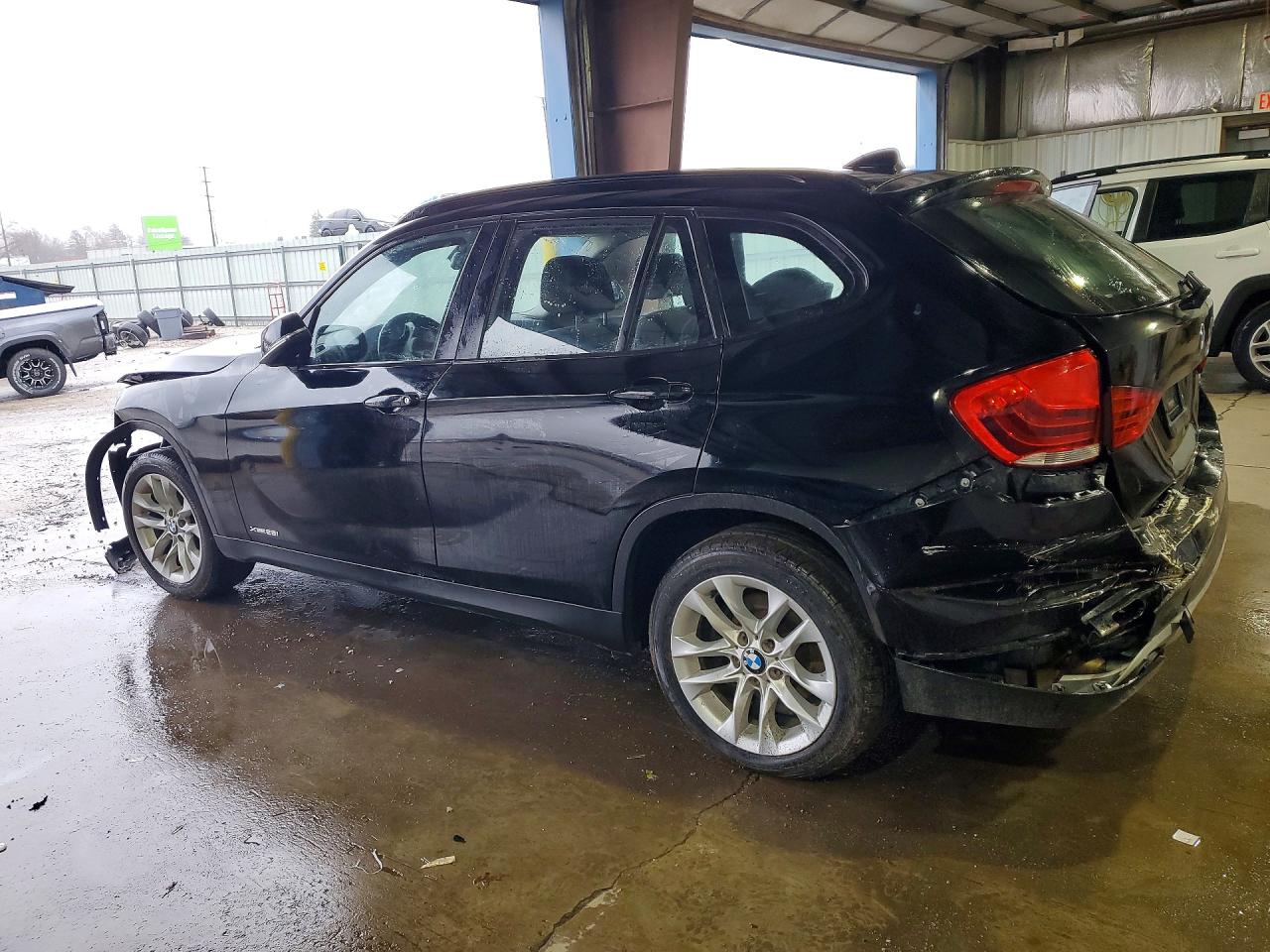 2015 BMW X1 XDRIVE28I photo 3