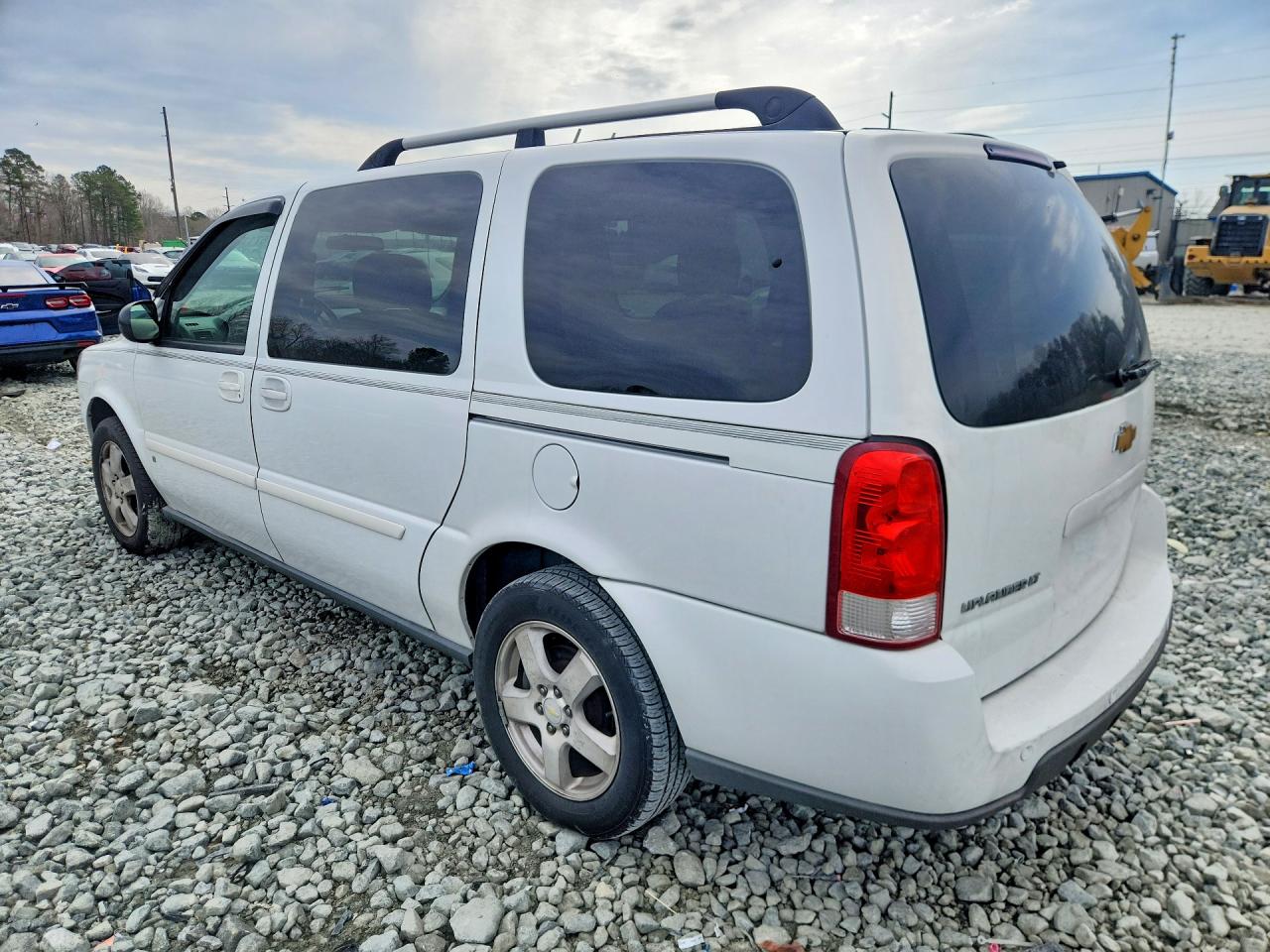 2008 CHEVROLET UPLANDER LT photo 2