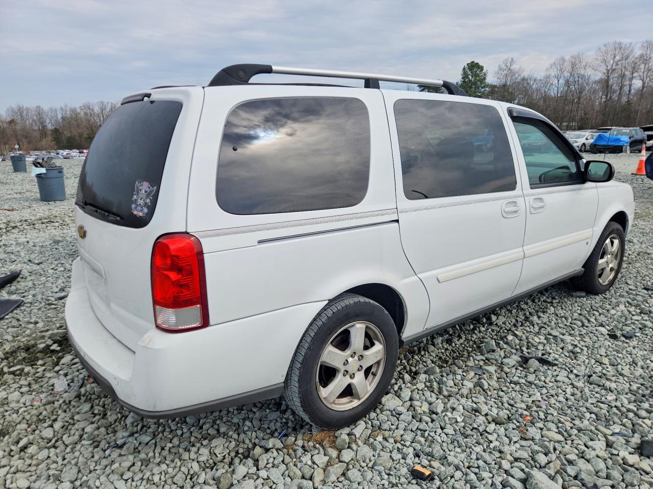 2008 CHEVROLET UPLANDER LT photo 3