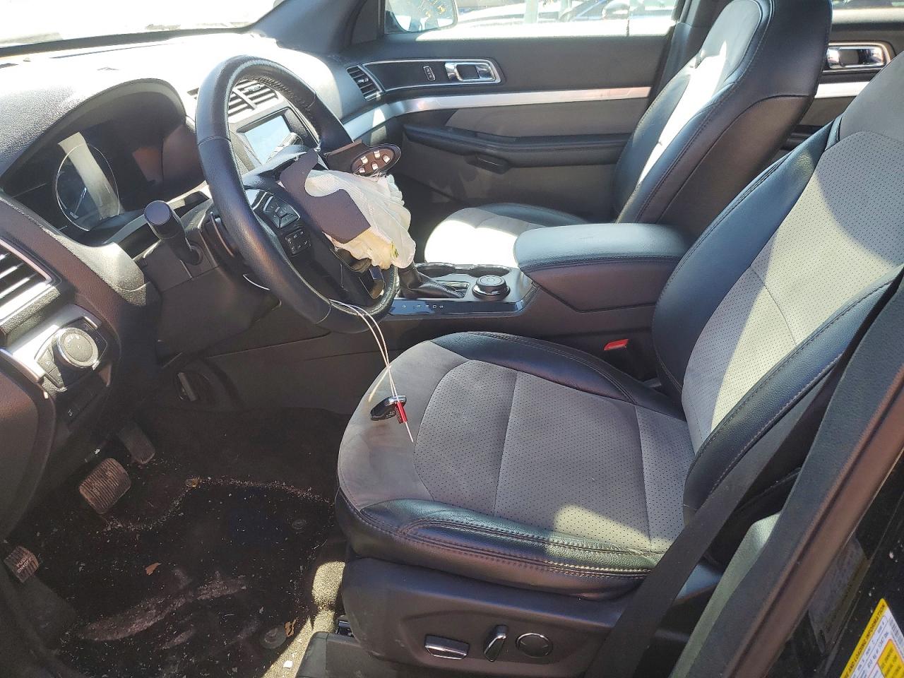 2017 FORD EXPLORER photo 7