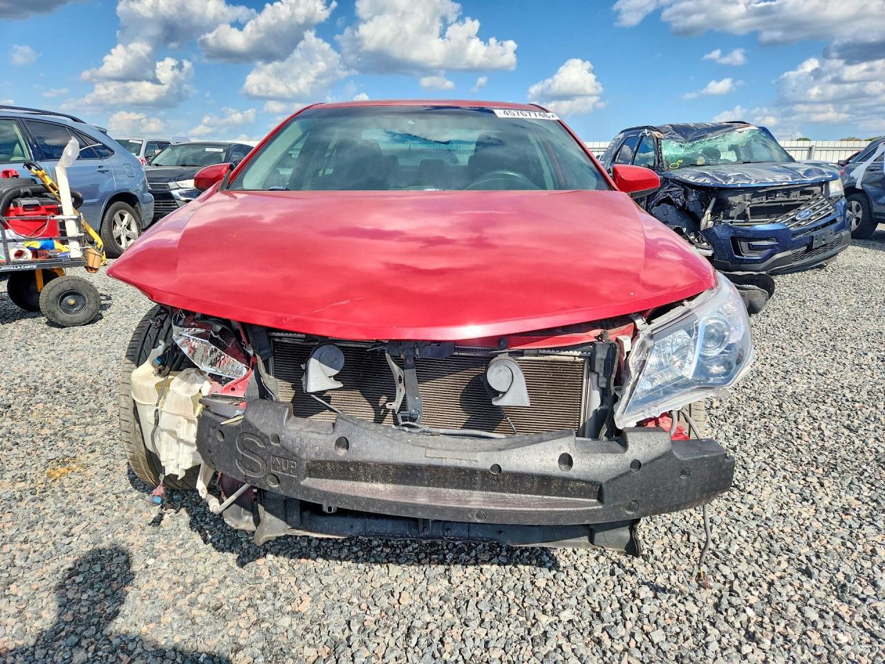2013 TOYOTA CAMRY SE photo 9