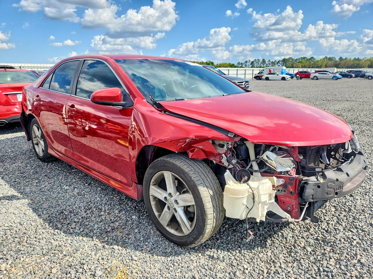 2013 TOYOTA CAMRY SE photo 7
