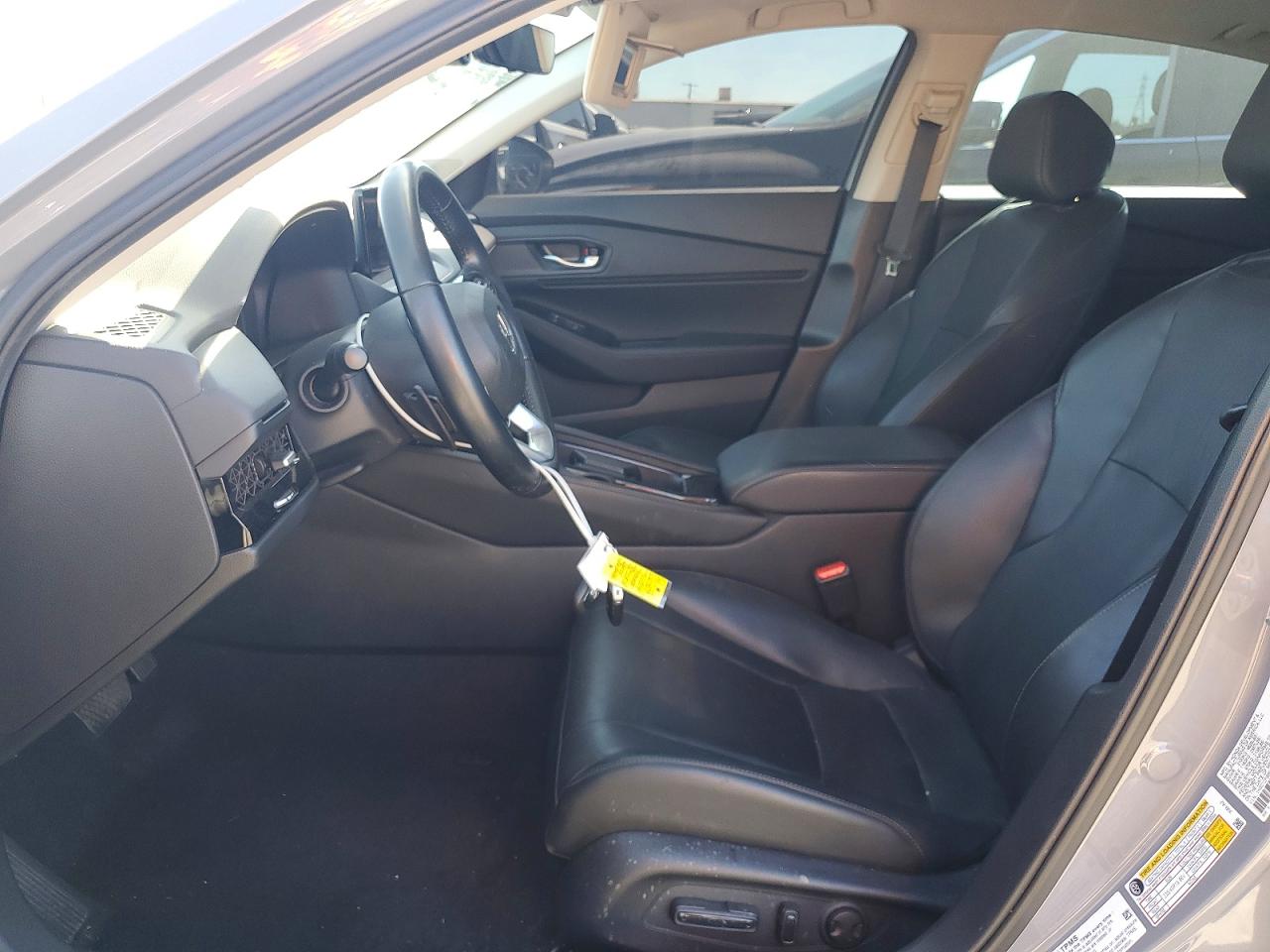 2024 HONDA ACCORD TOURING HYBRID photo 19