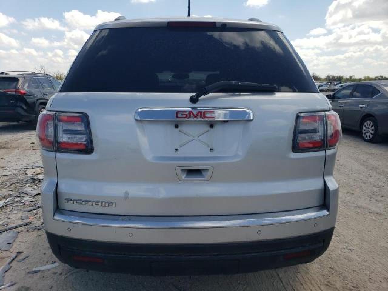 2016 GMC ACADIA SLE photo 6