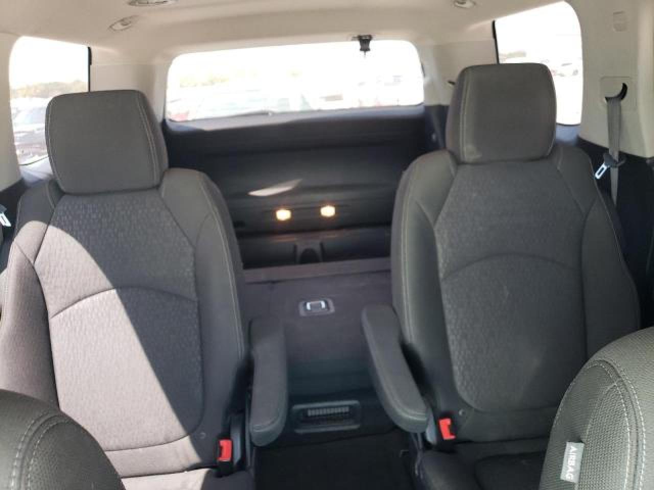 2016 GMC ACADIA SLE photo 10