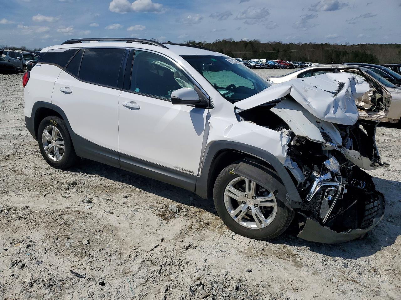2018 GMC TERRAIN SLE photo 4