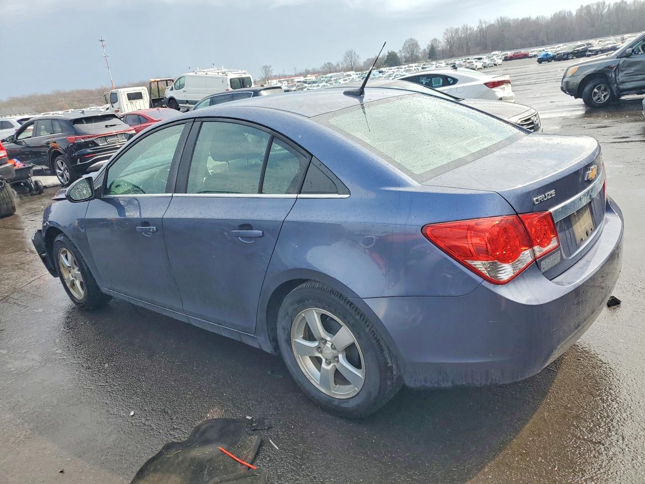 2013 CHEVROLET CRUZE LT photo 2