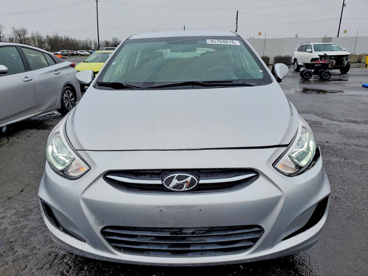 2017 HYUNDAI ACCENT SE photo 5