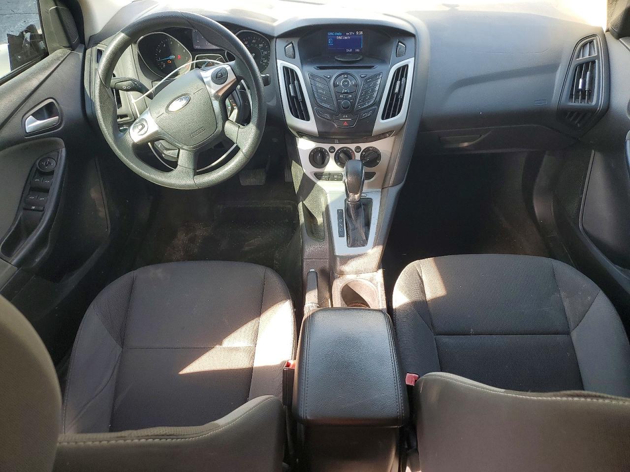 2013 FORD FOCUS photo 8