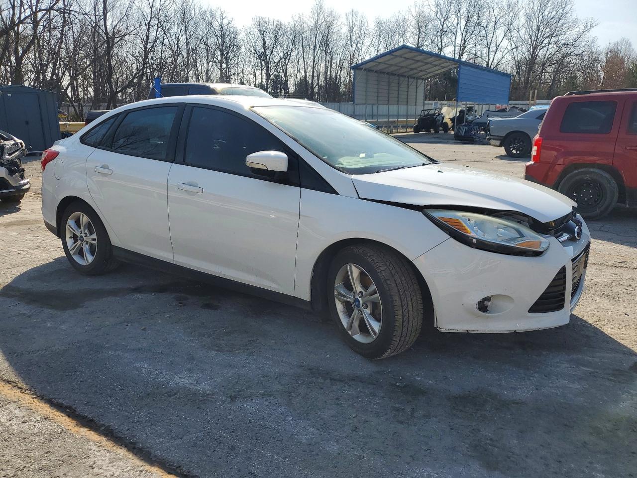 2013 FORD FOCUS photo 4