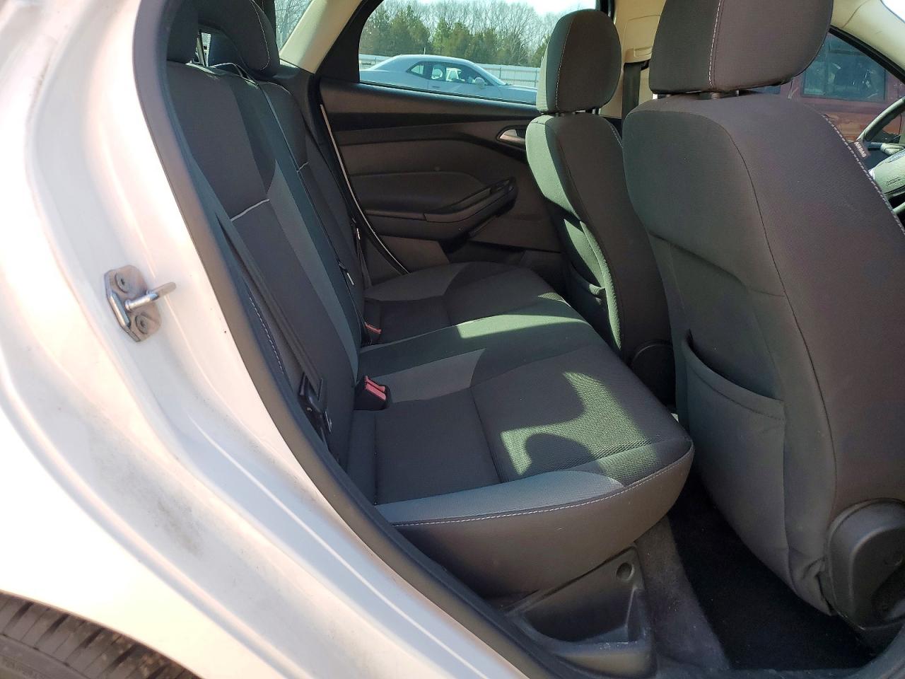 2013 FORD FOCUS photo 10