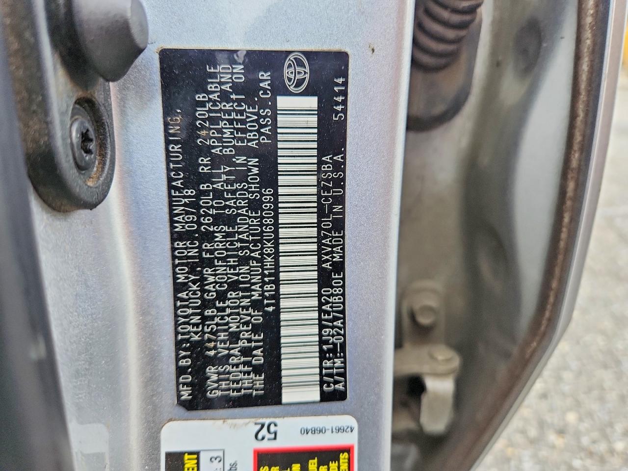 2019 TOYOTA CAMRY SE photo 13