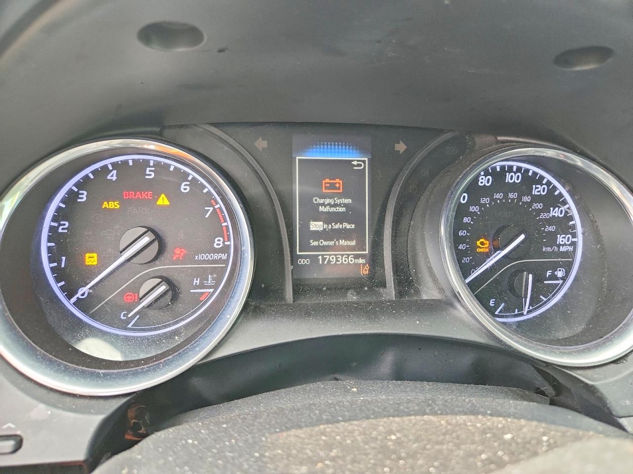 2019 TOYOTA CAMRY SE photo 9