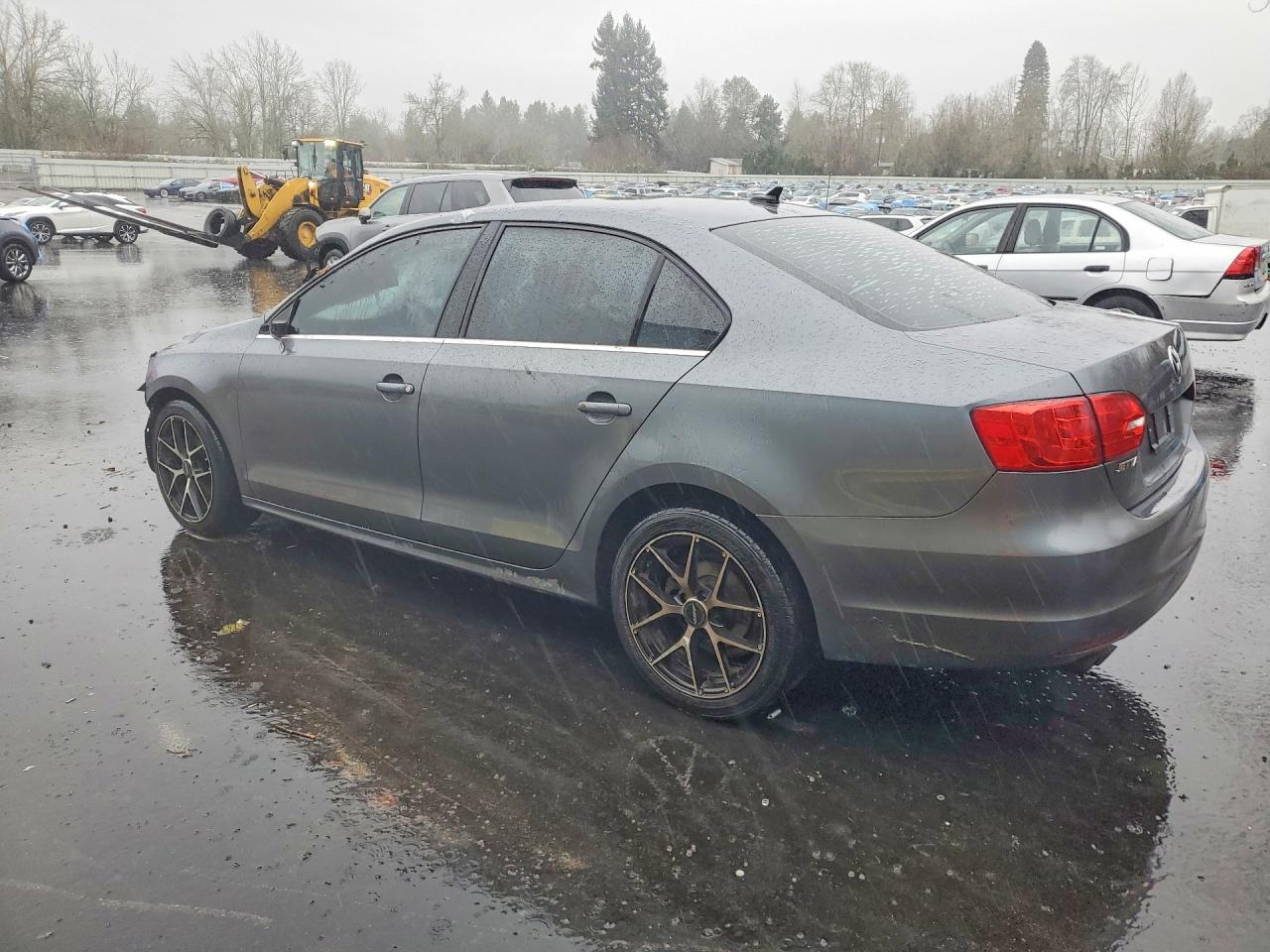 2014 VOLKSWAGEN JETTA TDI photo 3
