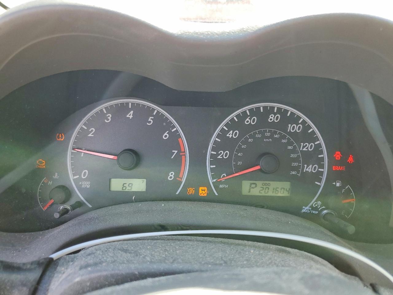 2010 TOYOTA COROLLA LE photo 9