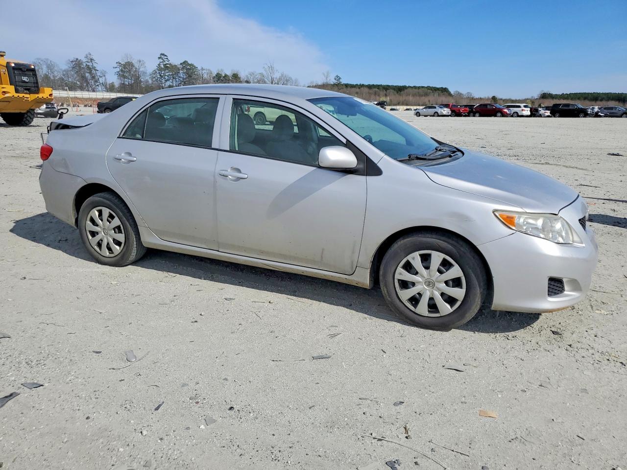 2010 TOYOTA COROLLA LE photo 4