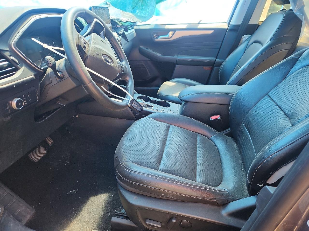 2022 FORD ESCAPE SEL photo 13