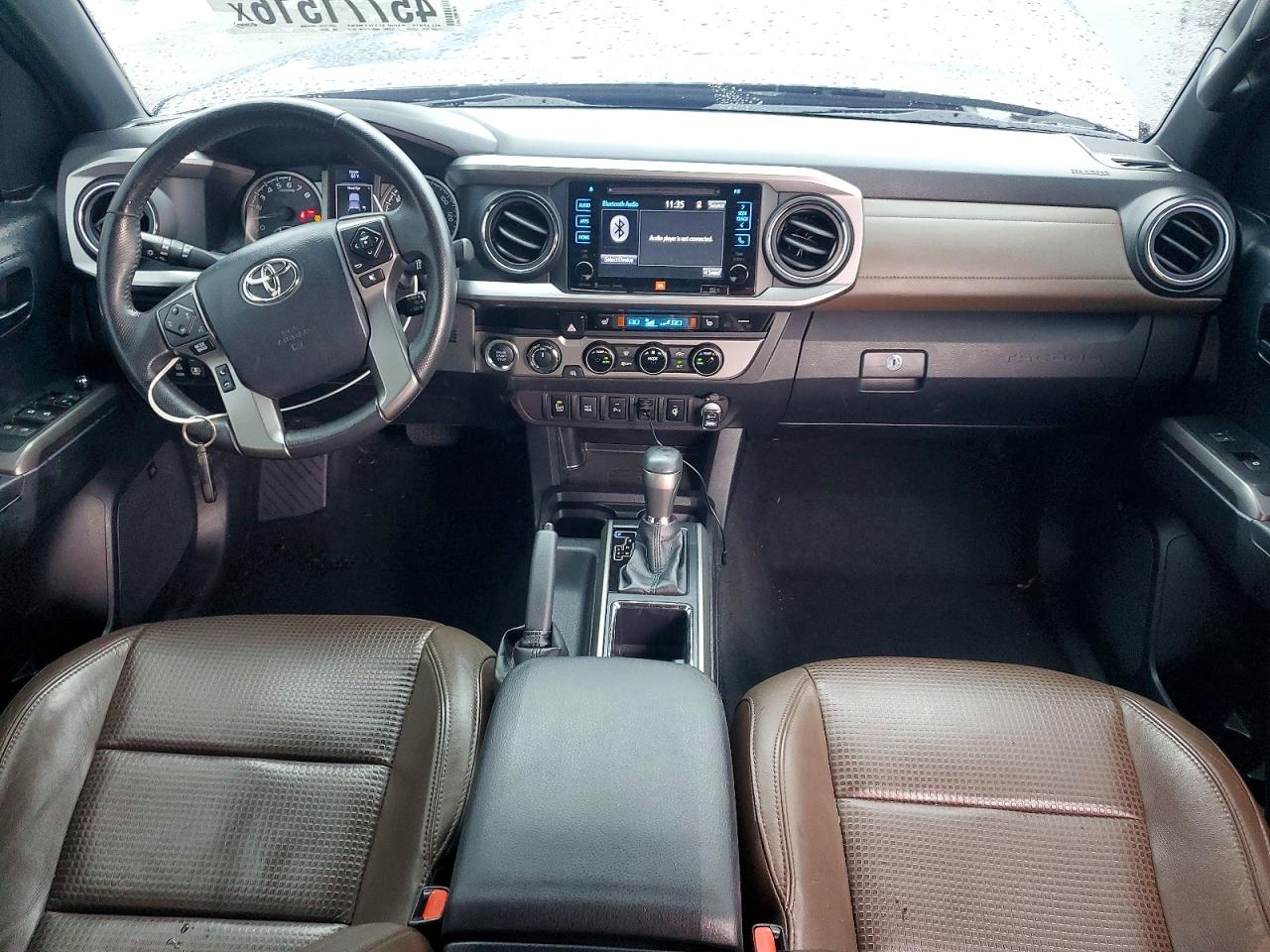 2017 TOYOTA TACOMA LIMITED photo 8