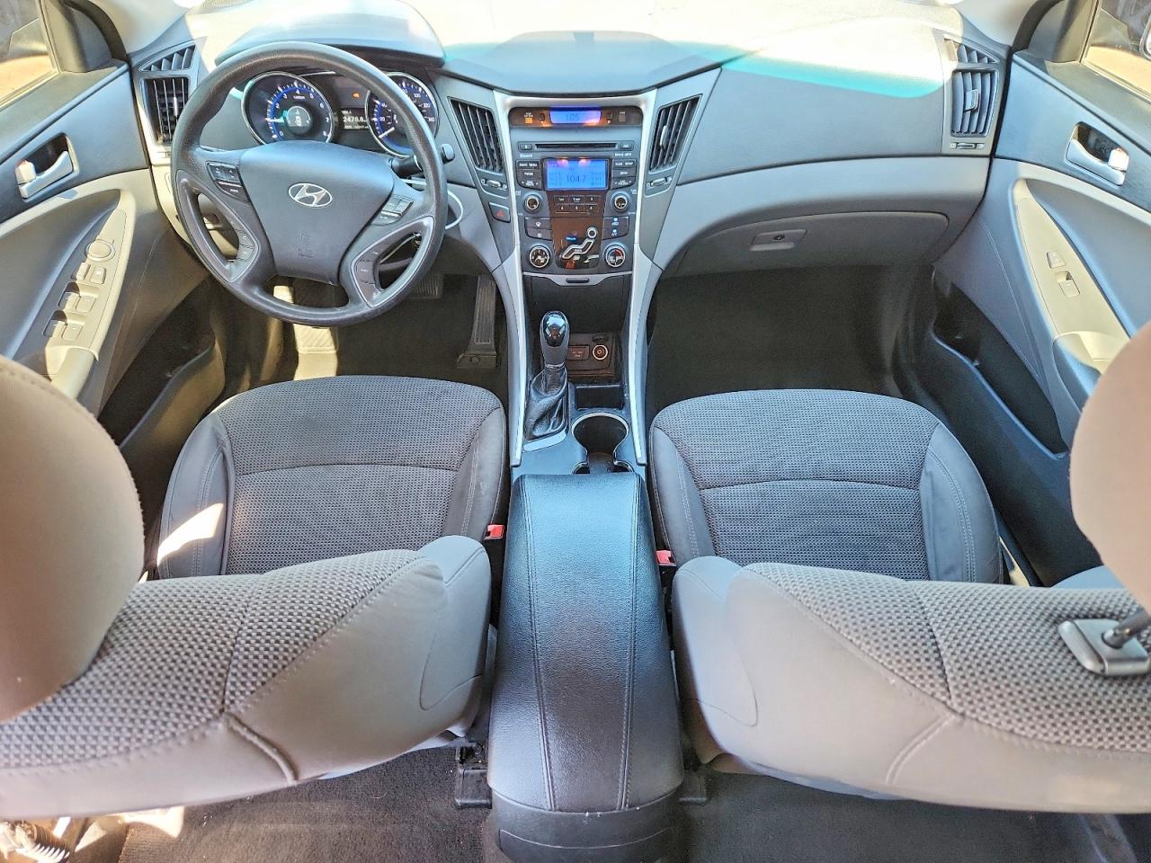 2013 HYUNDAI SONATA GLS photo 8