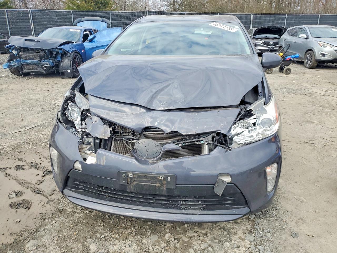 2015 TOYOTA PRIUS TWO photo 9