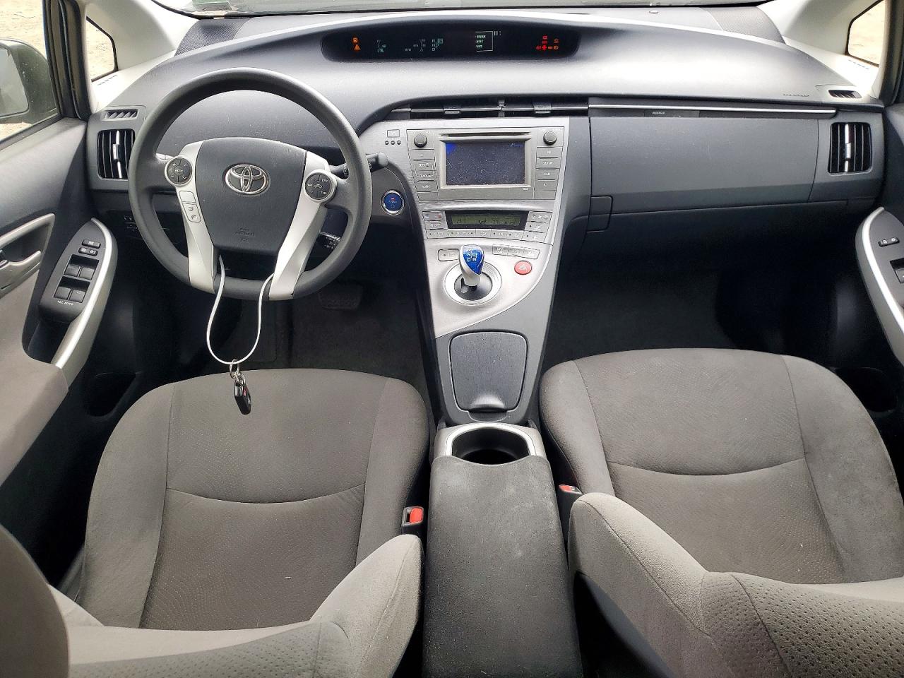 2015 TOYOTA PRIUS TWO photo 15