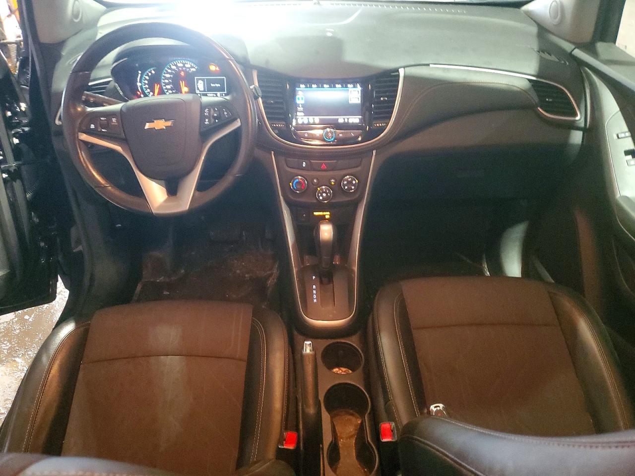 2022 CHEVROLET TRAX 1LT photo 15