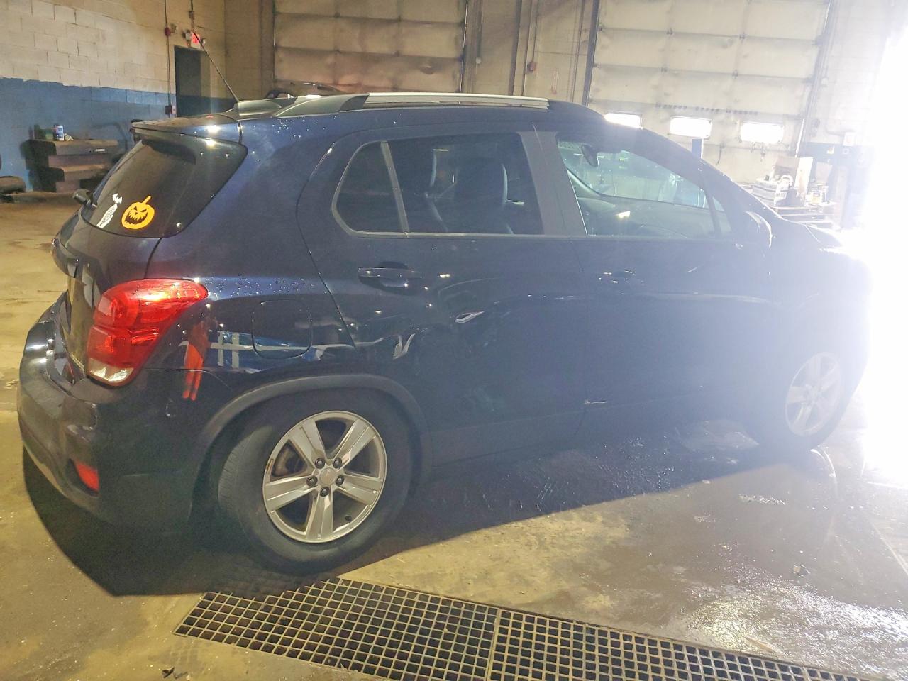 2022 CHEVROLET TRAX 1LT photo 5