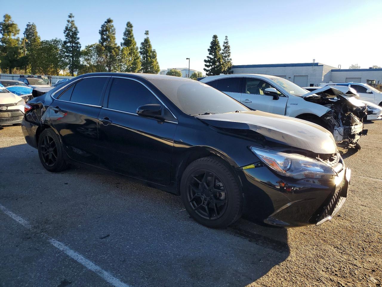 2017 TOYOTA CAMRY SE photo 7