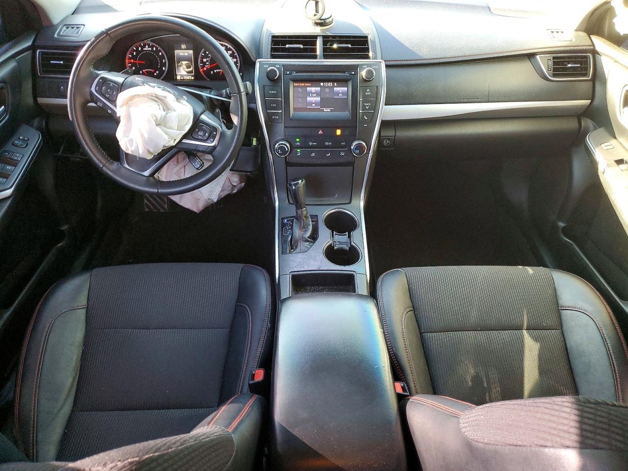 2017 TOYOTA CAMRY SE photo 15