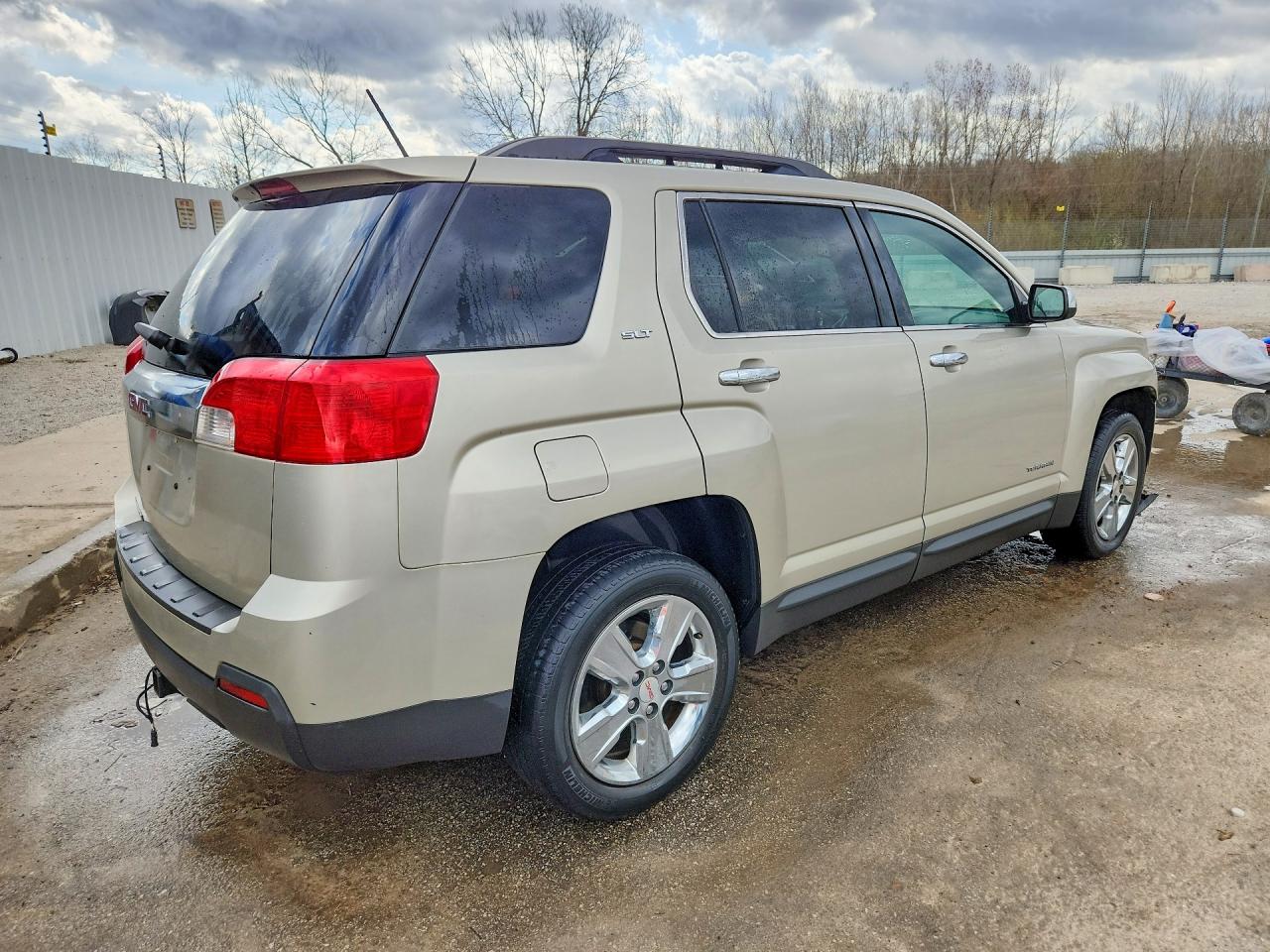 2015 GMC TERRAIN SLT photo 7