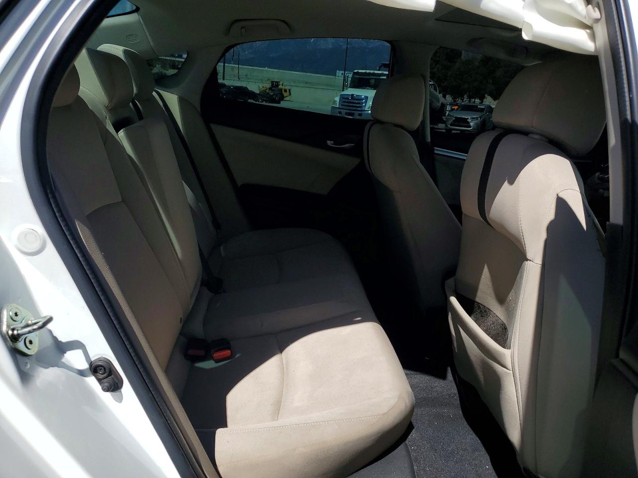 2017 HONDA CIVIC EX photo 19